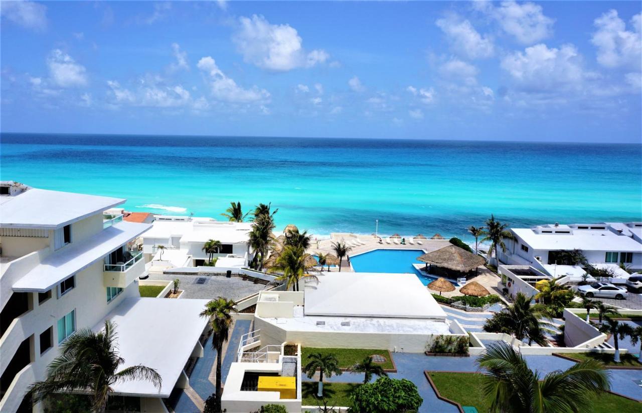 Brisas Beachfront Penthouses Cancun Bagian luar foto