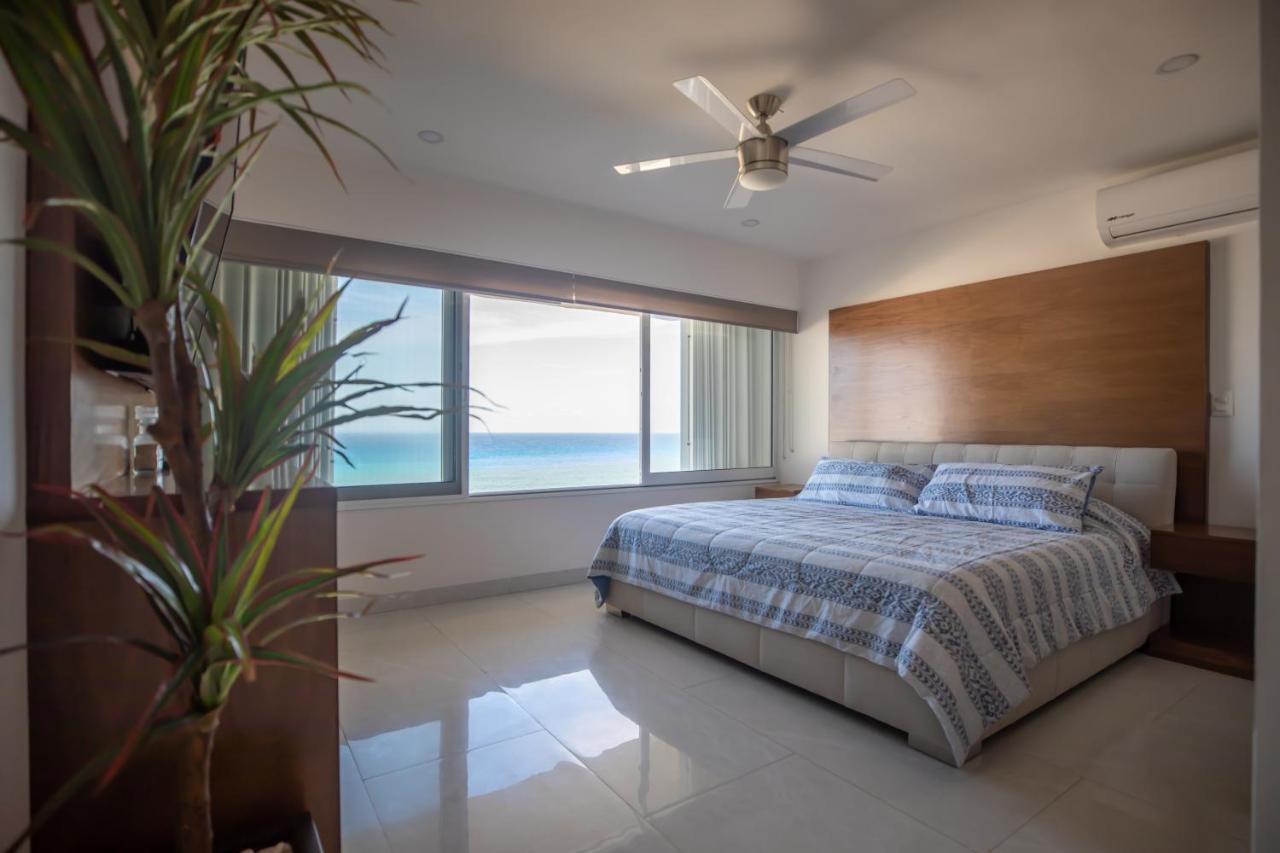 Brisas Beachfront Penthouses Cancun Bagian luar foto