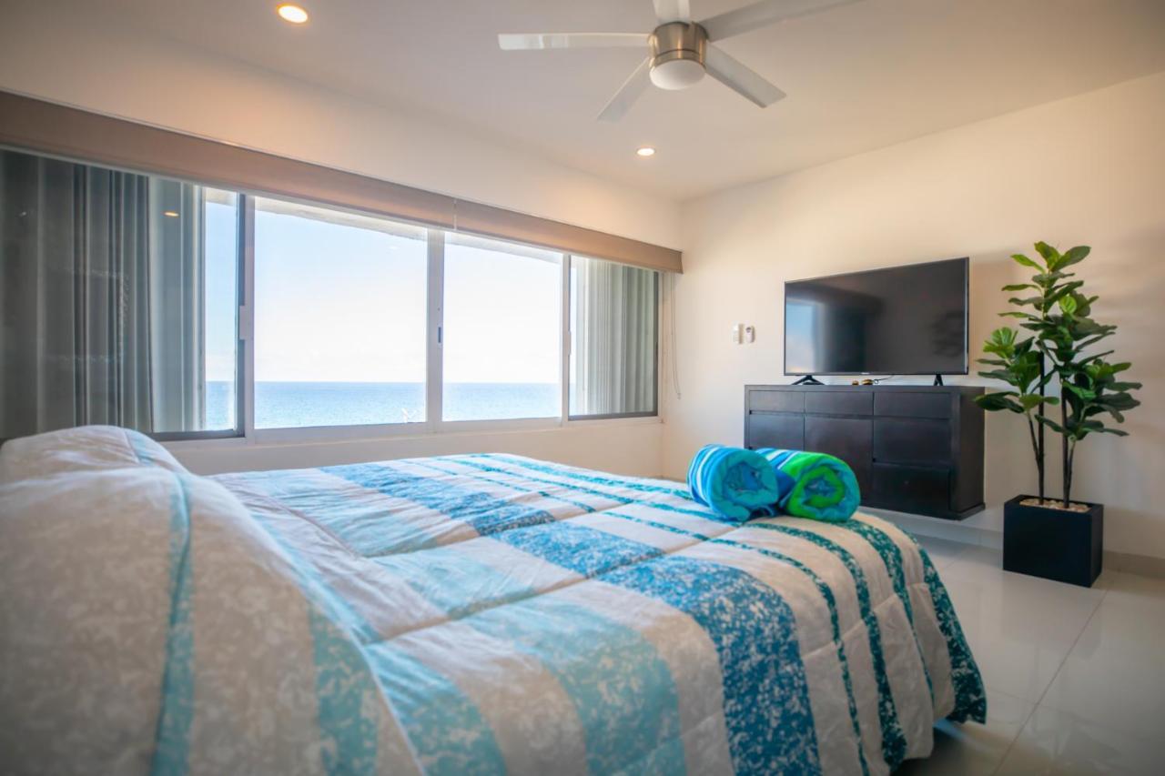 Brisas Beachfront Penthouses Cancun Bagian luar foto