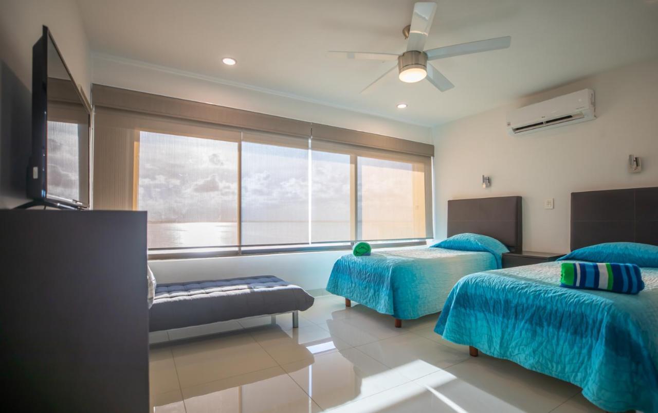 Brisas Beachfront Penthouses Cancun Bagian luar foto