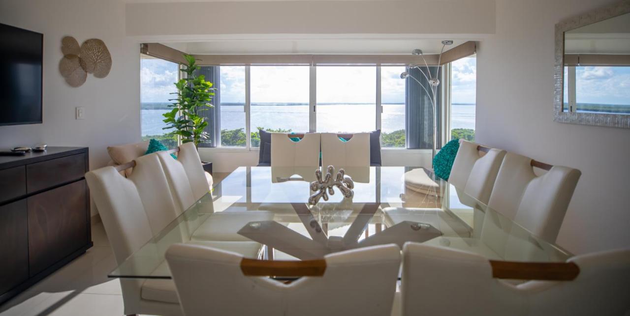 Brisas Beachfront Penthouses Cancun Bagian luar foto