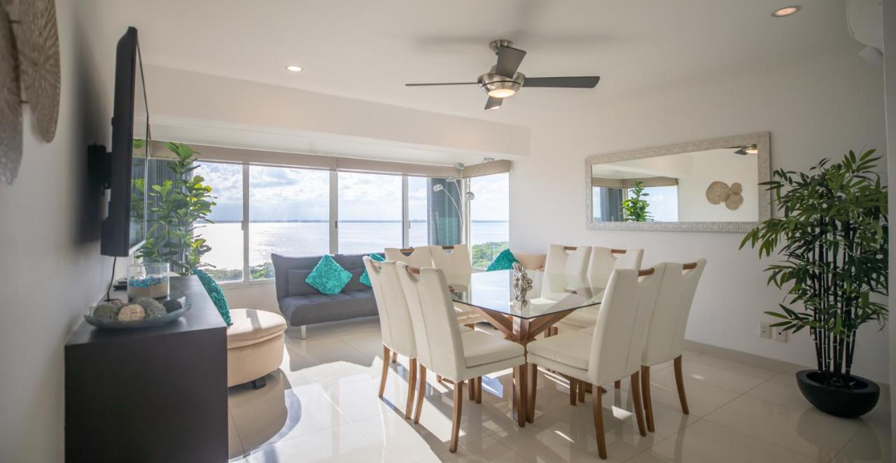 Brisas Beachfront Penthouses Cancun Bagian luar foto